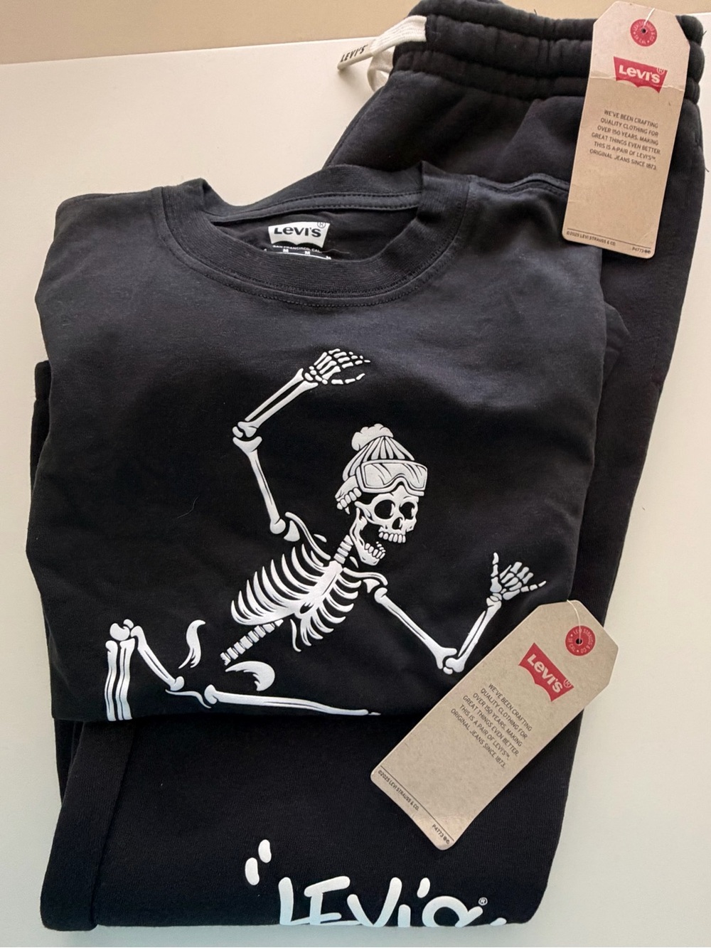 Levi's boys shirt and jogger bottoms